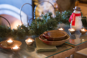 How to Decorate Your Holiday Table